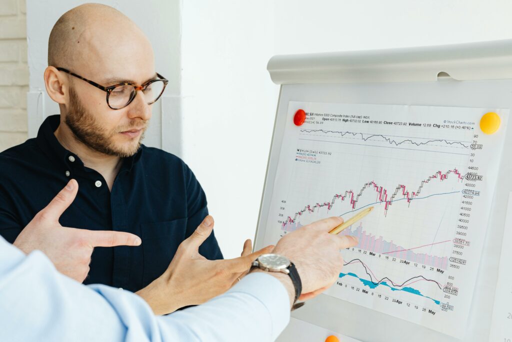 financial advisor dashboard discussion